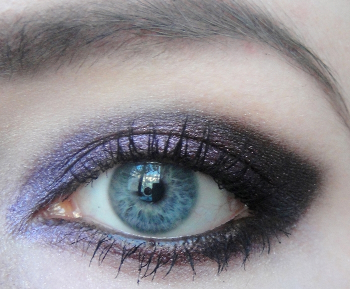Imagen insertada | Purple makeup, Purple eye makeup 