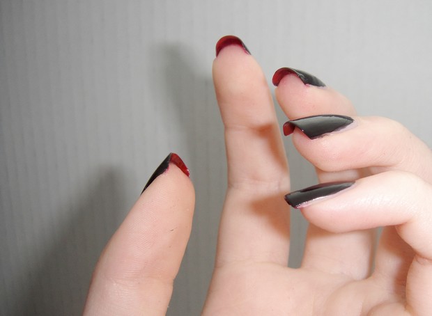 die mit der roten sohle nägel naildesign nageldesign rot schwarz red soles nails vegan (2)