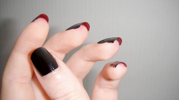 die mit der roten sohle nägel naildesign nageldesign rot schwarz red soles nails vegan (4)