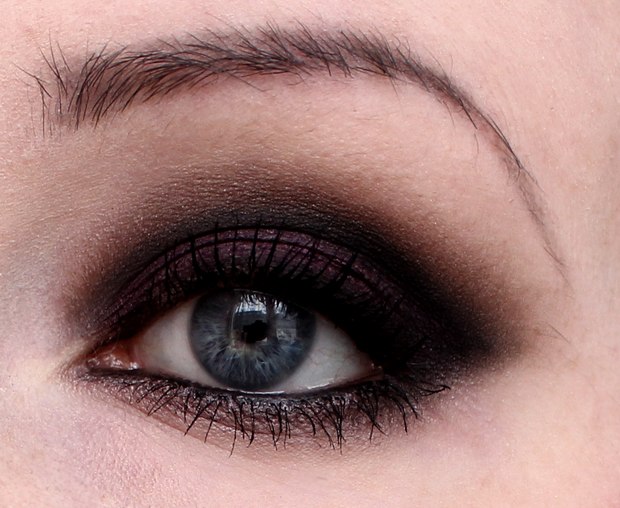 amu augen make up blue eyes purple lila black brown plum smokey eyes vegan cruelty free (7)