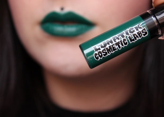 vegan kosmetik cruelty free green lipstick creature liquid lipstick lip slick lunatick cosmetic labs (2)
