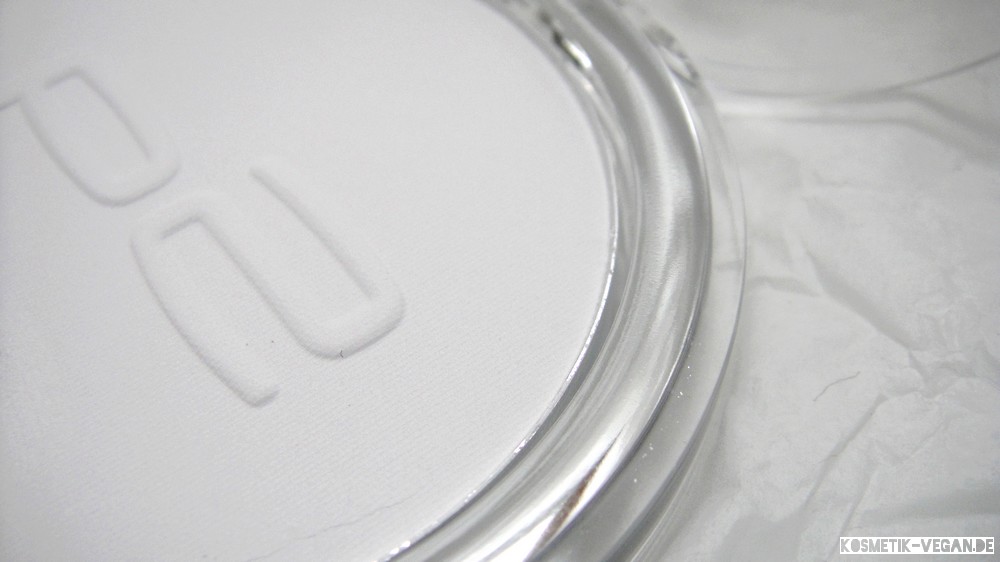 beauty-loot 1 vegan p2 perfect Face Finish Powder white brilliance