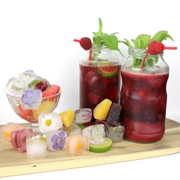 denns bio blog cocktail vegan alkoholfrei himbeeren limonade eiswürfel essbare blüten obst rezept