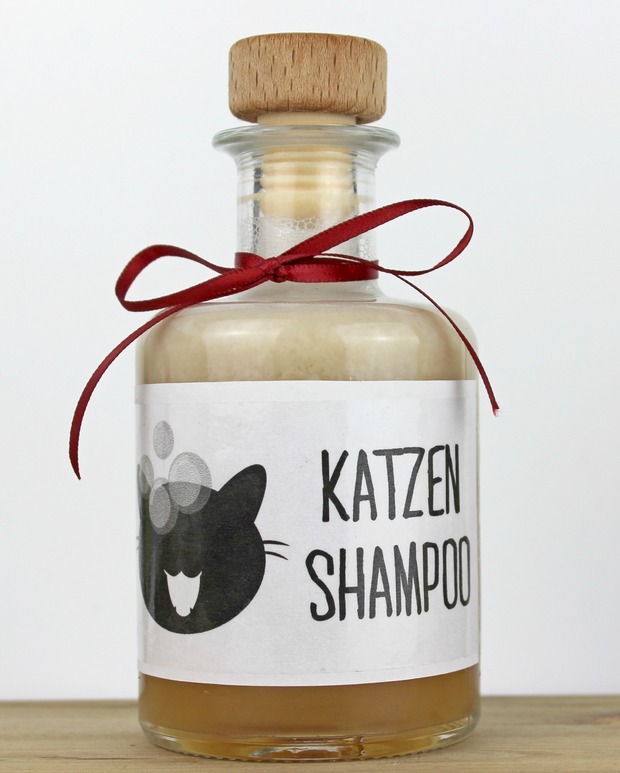 yarrah-katzenfutter-cat-food-katzen-shampoo-pflege-vegan-hunde-spielzeug-handmade-diy-selbstgemacht-augen-säubern-kissen-shodan-blog
