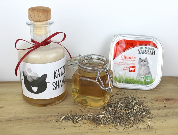 yarrah katzenfutter cat food katzen shampoo pflege vegan hunde spielzeug handmade diy selbstgemacht augen säubern kissen shodan blog 5