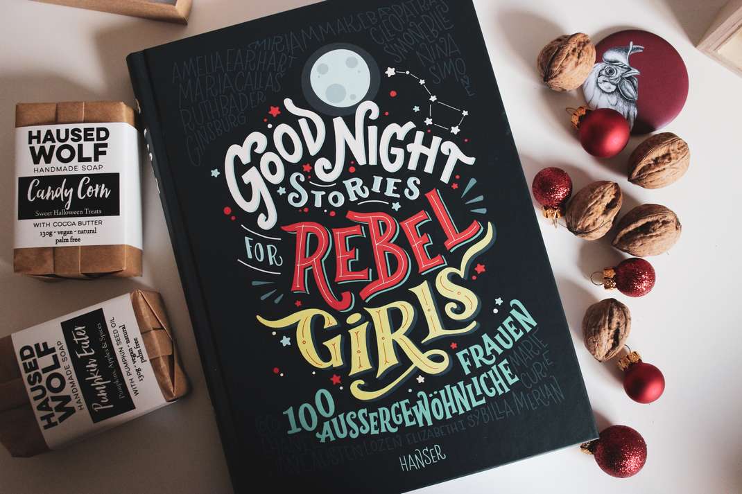 vegan weihnachtsgeschenke vegane geschenke gifts weihnachten geburtstag schenken shop small Buch Good night stories for rebel girls 1